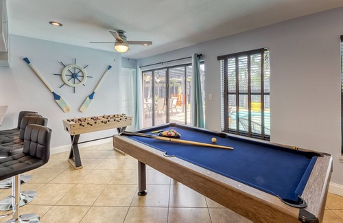Central Corals Casa | Private pool home & guesthouse with games / 2 miles from BEACHES