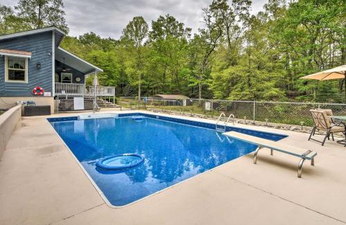 Murphy Casa | Private Pool, Hot Tub and Yard Serene Murphy Home