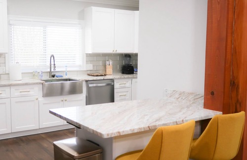 Lobdell/Woodale Casa | Private Pool! Mid-City Stay! 10 min to LSU!