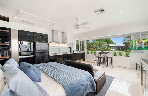 Coral Heights Casa | Private Pool, Outdoor Palapa Lounge, BBQ & Hot Tub