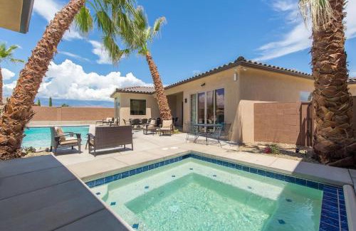 Hurricane Casa | Private Pool-Pickleball-4 King Suites-Sleeps 28 - Sand Hollow Springs