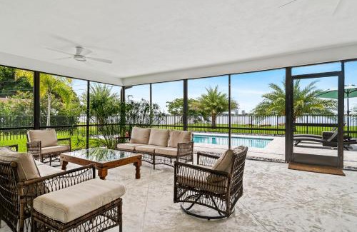 Palm Beach - West Palm Beach Casa | Private Pool Retreat, Tranquil Near Dt & Beach