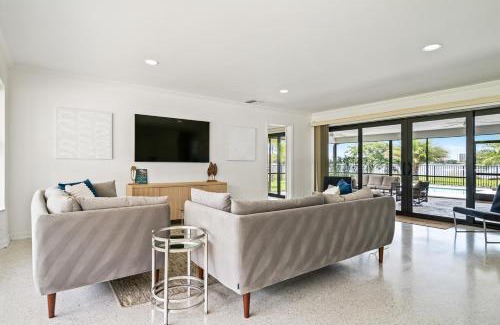 Palm Beach - West Palm Beach Casa | Private Pool Retreat, Tranquil Near Dt & Beach