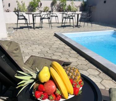 Skopje Apartamento | Private pool suites By Day Off