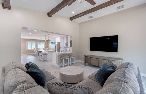 Fort Myers Beach Casa | ☀️Private Pool | Pet Friendly | Awesome Outdoor Spaces | My Happy Place☀️