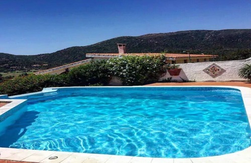 Chia Casa | Private Pool villa with panoramic views split over 2 levels / Aircon / New Pool.