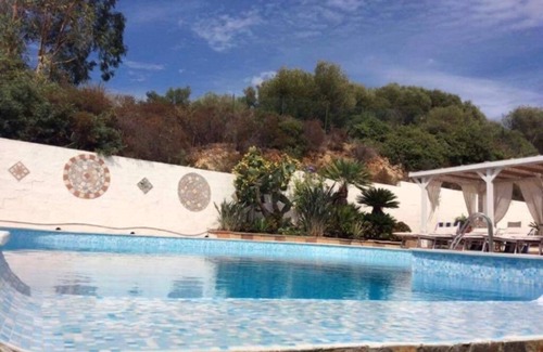 Chia Casa | Private Pool villa with panoramic views split over 2 levels / Aircon / New Pool.