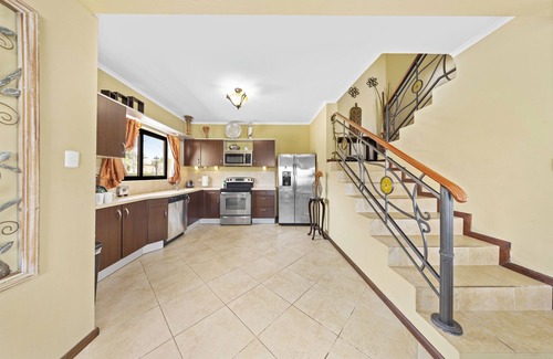 Gold Coast Casa | Private pool! *walking dist. to Aruba beaches*