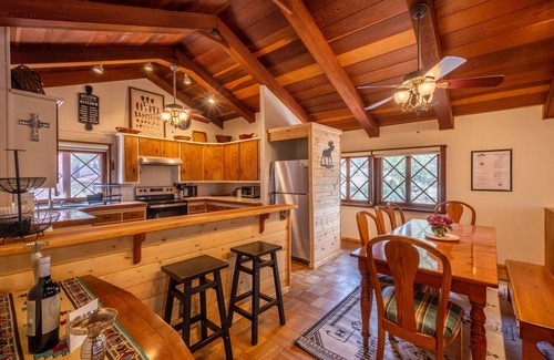Alto Cabina | Elk’s Red Cabin