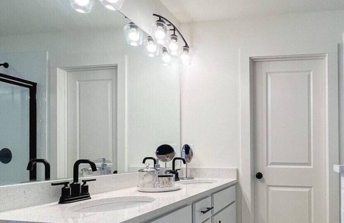 Auburn Casa | Private, Quiet and Cozy Townhouse - Close to Lake Lanier.