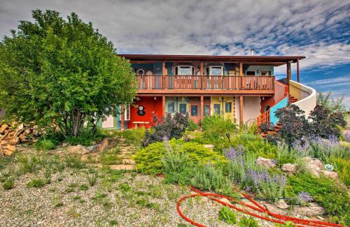 Taos Casa | Private Retreat 17 Mi to Taos Ski Valley!