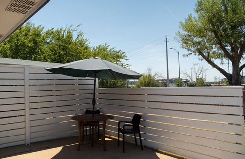 Harris Ridge Casa | Private Retreat in North Austin