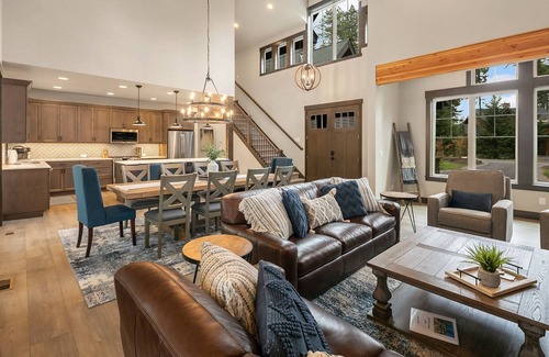Cle Elum Casa | Private retreat in Suncadia! Game Room*Hot Tub*Fire Pit