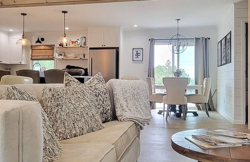 Flowery Branch Casa | Private Retreat - Renovated - Close to Lake Lanier and Road Atlanta