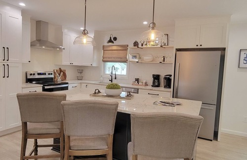 Flowery Branch Casa | Private Retreat - Renovated - Close to Lake Lanier and Road Atlanta