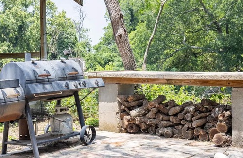 Martindale Casa | Private River Oasis Pool, Hot Tub & Family Fun