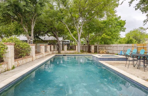 Martindale Casa | Private River Oasis Pool, Hot Tub & Family Fun
