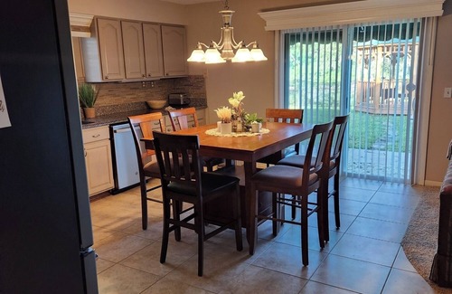 Bell Casa | Private River Paradise- Cozy 3-bedroom house in welcoming Bell, Fl- with WiFi