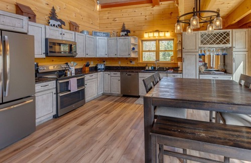 Twin Mountain Cabina | Private Riverfront Cabin at Bretton Woods