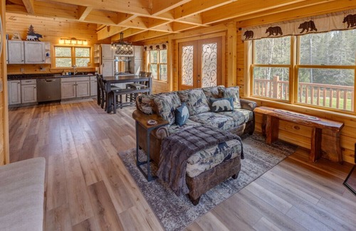 Twin Mountain Cabina | Private Riverfront Cabin at Bretton Woods
