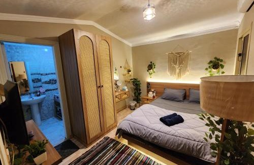 Pyramids Gardens Apartamento | Private rooftop with jacuzzi and pyramids view