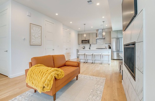 West Colfax Casa | Private Rooftop w/360-Degree View: Denver Home