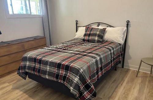 Mauricie Casa | Private Room 3 In A Spacious 5-bedroom Home