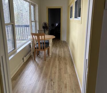 Mauricie Casa | Private Room 5 In A Spacious 5-bedroom Home
