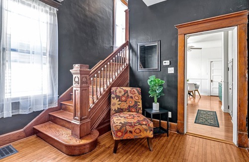 Evansville Casa | Private Room A in Shared House with Common Areas – Comfortable and Convenient