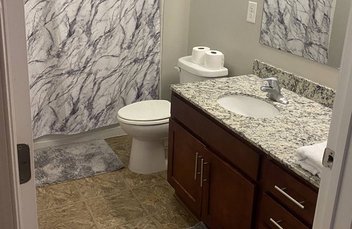 Elkridge Apartamento | Private Room and Bath Elkridge MD. Only Kitchen and living room area are shared