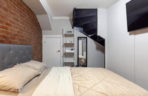 Ukrainian Village Apartamento | Private Room at a 3 bedroom Apt at the heart of East Village - shared apartment
