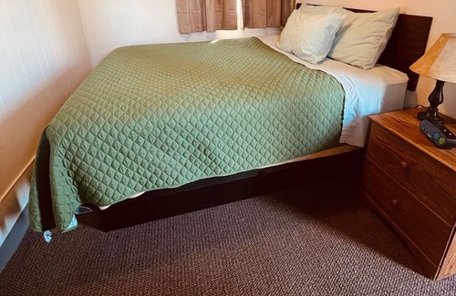 Onalaska Casa | Private Room + Bath in Nostalgic Motel Overlooking Lake Onalaska