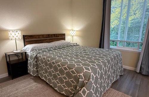 University District Casa | Private Room by UW