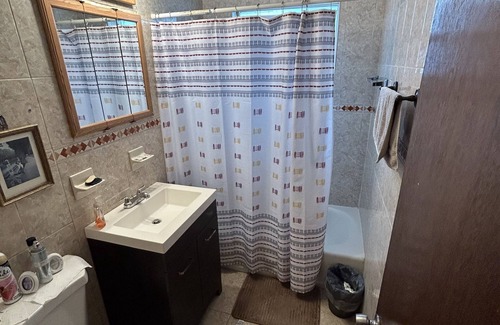 Boulevard Heights Casa | Private room for rent