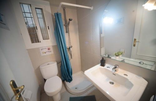 Eixample Hostal | Private Room Heart Eixample