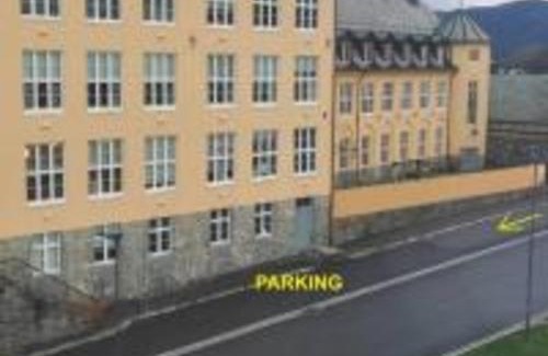 Alesund Casa | Private room in central homestay apartment with sea view