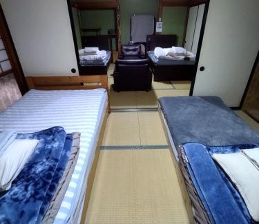 Isinomaki Casa | Private Room in Japanese Vintage House 民家の一室 Smoke Free, Free Parking Good to Travel for Tashiro Cats Island no1