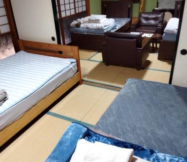Isinomaki Casa | Private Room in Japanese Vintage House 民家の一室 Smoke Free, Free Parking Good to Travel for Tashiro Cats Island no1