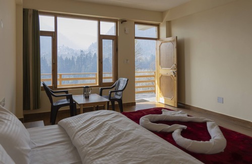 Vashist Otro | Private Room in Manali, Mountain and River view Near Manali-4