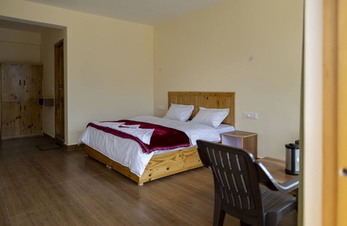 Vashist Otro | Private Room in Manali, Mountain and River view Near Manali-4