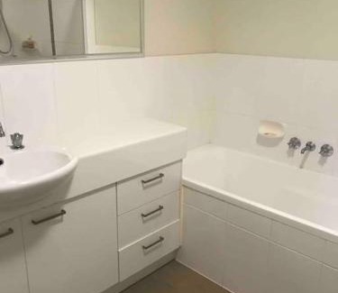 Kippa-Ring Casa | Private Room in Shared Accommodation