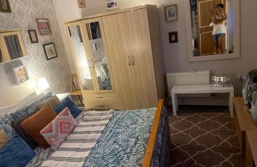 Lewisham Casa | Private room. In zone 2 in Cousy flat