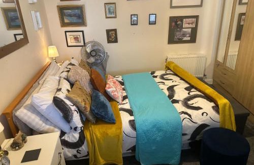 Lewisham Casa | Private room. In zone 2 in Cousy flat
