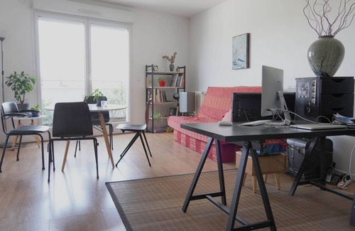 Saint-Denis Cama Y Desayuno | Private room -single bed in appartement to share- 20 Minutes from Paris