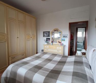 Lorenteggio Casa | Private room Talika - Apartment shared with the Host