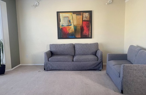 Northeast Edmonton Casa | Private Rooms Close to Superstore,Walmart Londonderry Mall & Costco