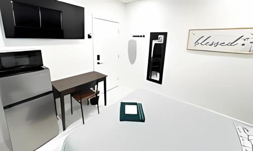 West Little Havana Casa | Private Rooms close to Miami Airport - Free parking - 01