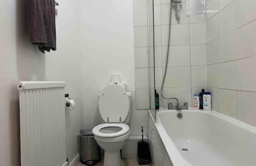 King's Cross Apartamento | Private Rooms for 7 People with Bathroom
