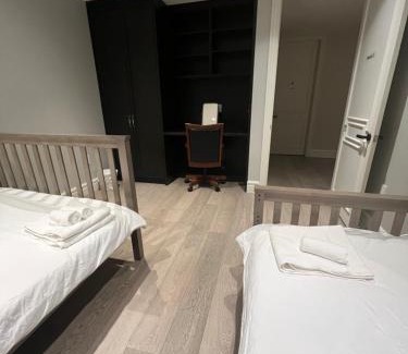 West Point Grey Casa | Private Rooms in Vancouver West