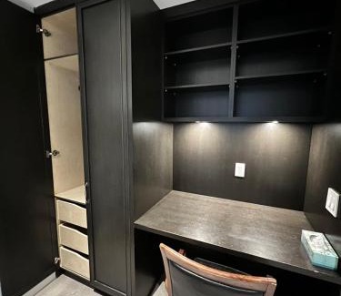 West Point Grey Casa | Private Rooms in Vancouver West